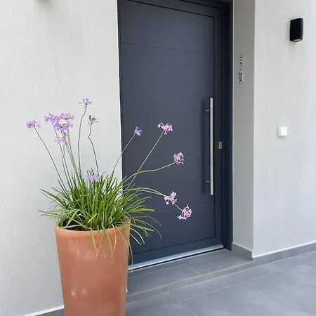 Myrtia Iii Villa *