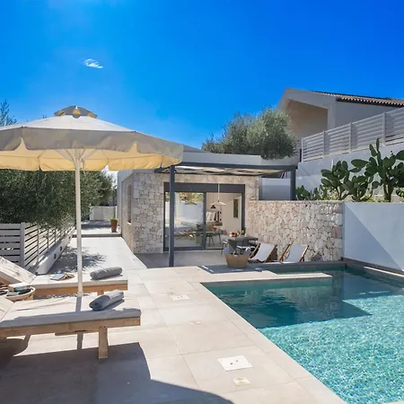 Myrtia Iii Villa *