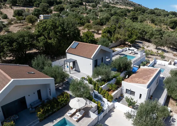 Myrtia Iii Villa *